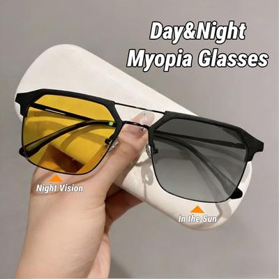Day-Night Dual-Use Myopia Night Vision Glasses Night Driver-Specific Anti-Glare Driving Eyewear Half-Frame Photochromic Goggles