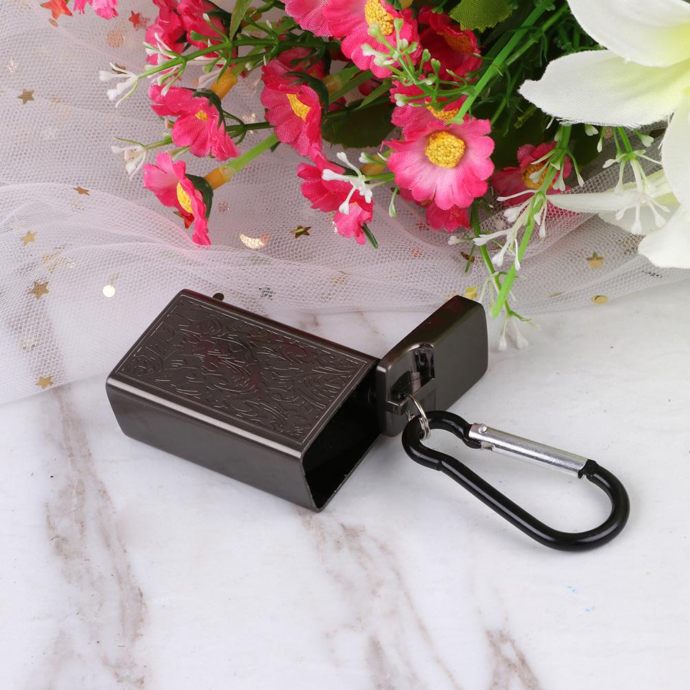 Keychain Ashtray with Lid Mini Portable Stainless Steel Car Outdoor Travelling Pocket Smoking Ash Tray Keychain Bulk Cigarette