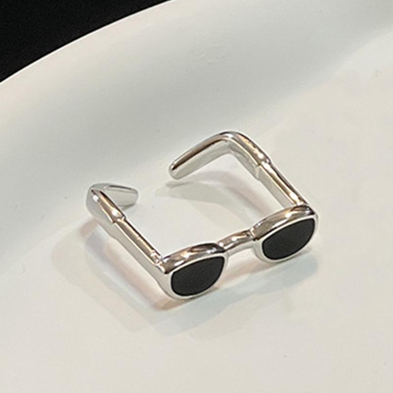 

Маленькие милые парные кольца для очков, простые регулируемые кольца для пальцев, кольца в форме солнцезащитных очков для женщин и девушек, модные ювелирные изделия