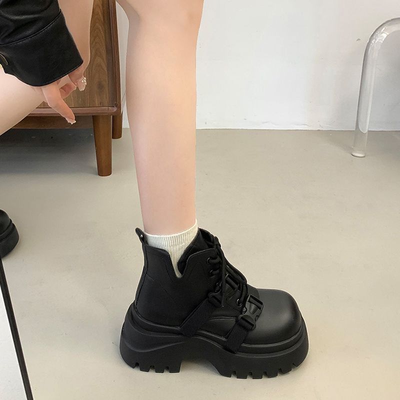 British style round head women's short boots 2025 autumn and winter new fashion thick-soled comfortable casual Martin boots women