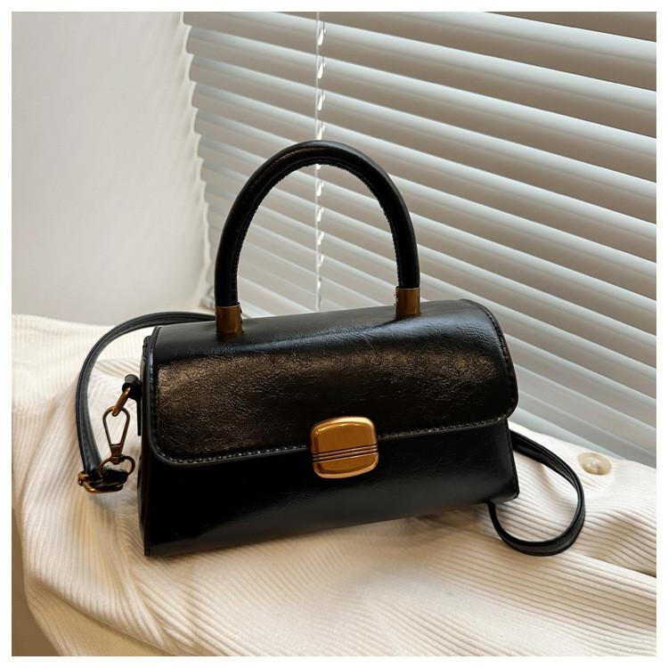 

Street Style Pu Crossbody Bag With Sewed Stitching And Inner Phone Pocket чёрный