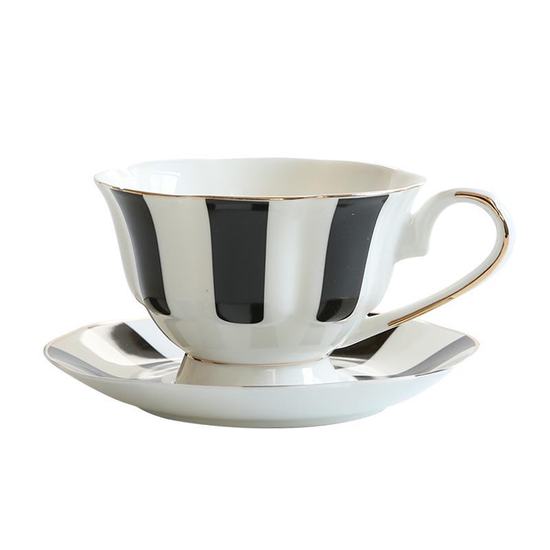 200ml Flower Shaped Coffee Cup Saucer Set, Ceramic Afternoon Tea Set Fine Bone China Tea Cup Gold-rimmed Drinkware