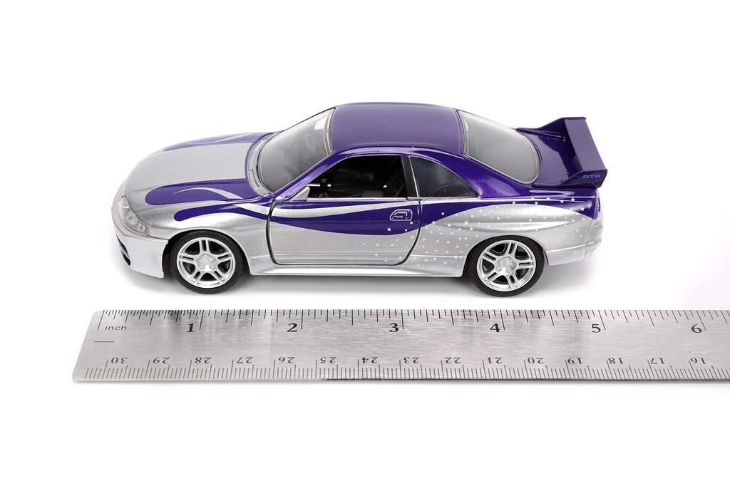 Fast & Furious 1:32 1995 Nissan Skyline GT-R (BNCR33) Diecast Car Toy for Kids and Adults