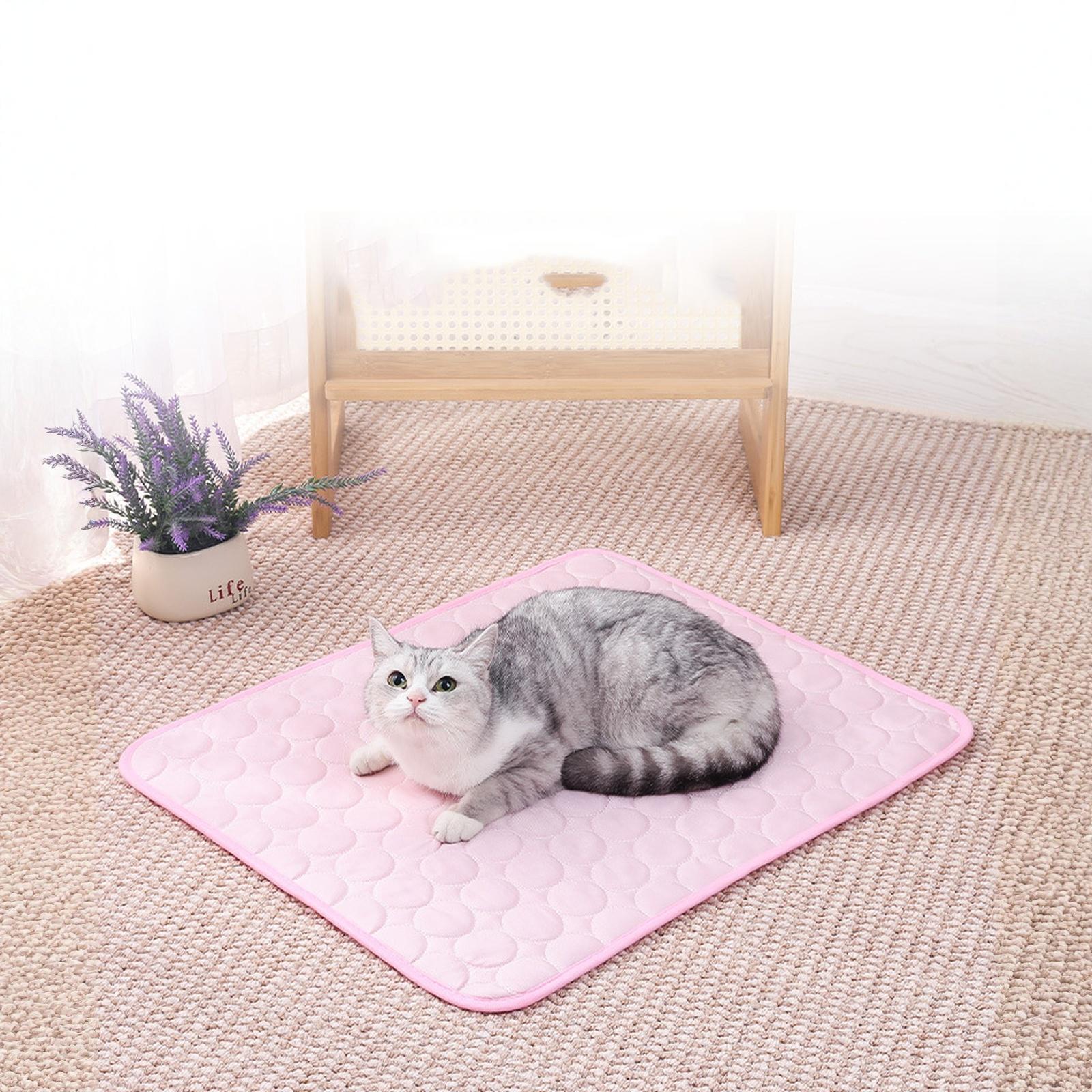 

Summer Pet Mat Ice Silk Pad for Dogs Cats Breathable Sleeping Bed one size рожевий