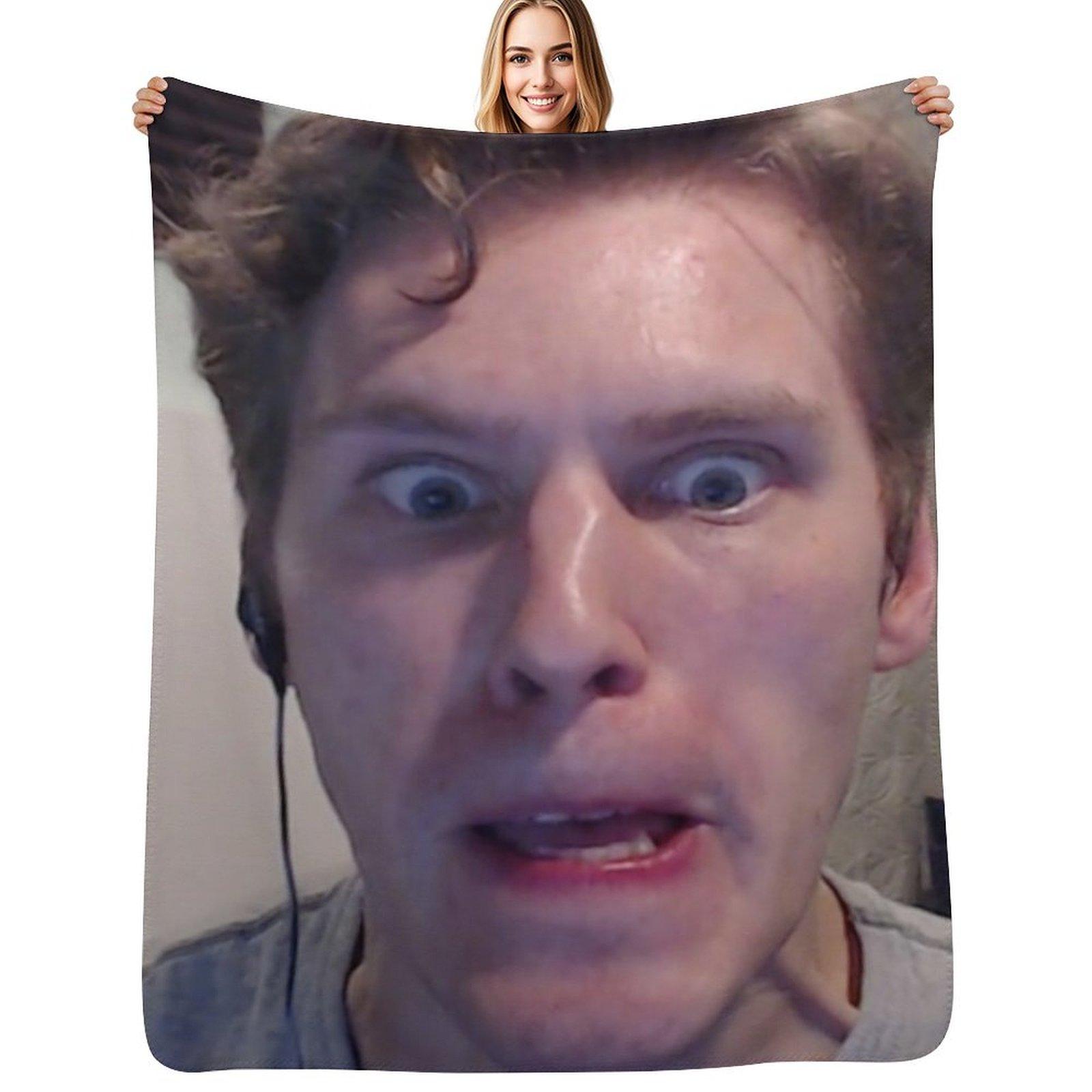 jerma985 Throw Blanket Foldable Soft Warm Blanket for Outdoor Use Size: 75*100cm, Weight: 230 GSM