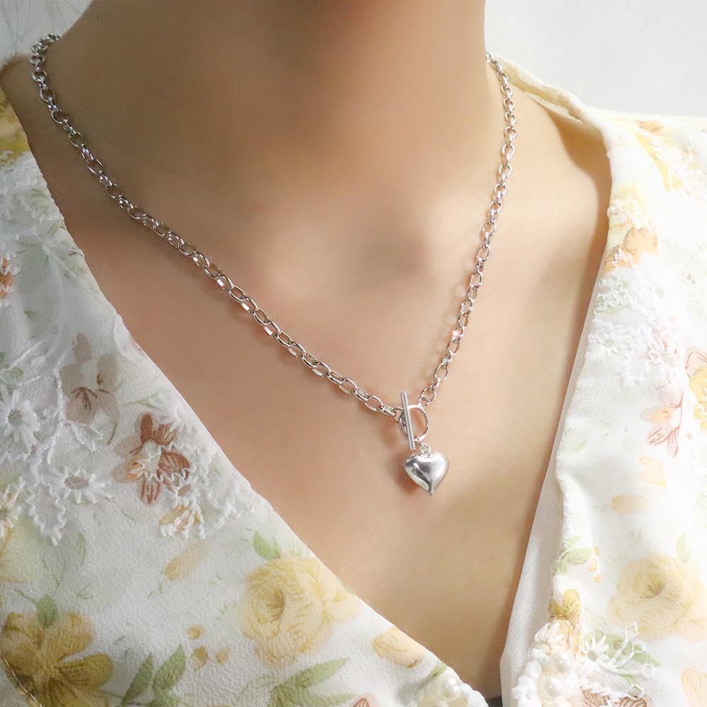 Gu Mao Ning Cold Style Peach Heart OT Buckle Necklace for Women - Korean Hip Hop Long Sweater Chain