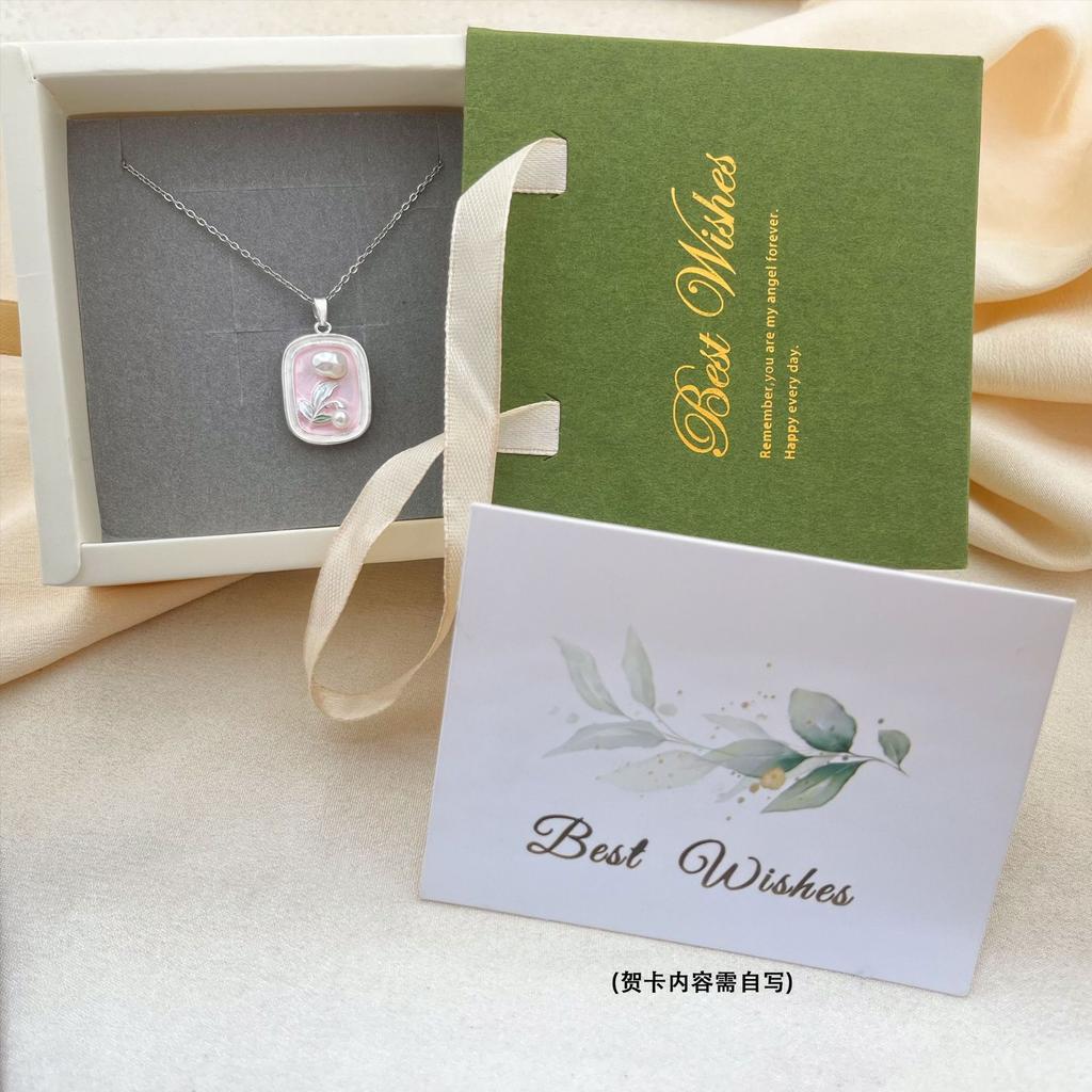 Necklace European and American love pin necklace female personality light luxury titanium steel collarbone chain ins wind advanced sense niche