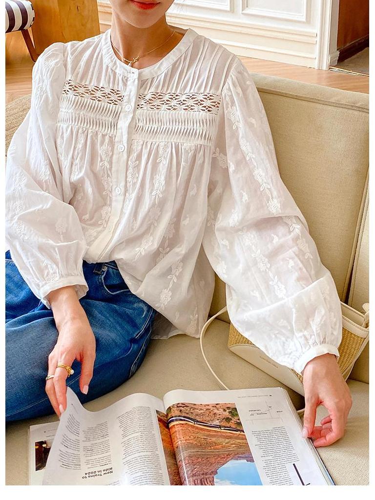 Damenbluse im europäischen Stil mit französischer Stickerei, langen Ärmeln und in Weiß