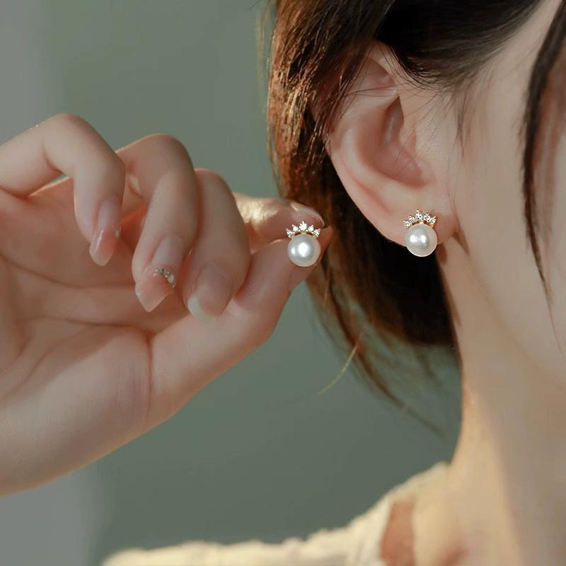 S925 Silver Needle Crown Pearl Earrings: Elegant, Versatile Luxury Design for Women (2023)