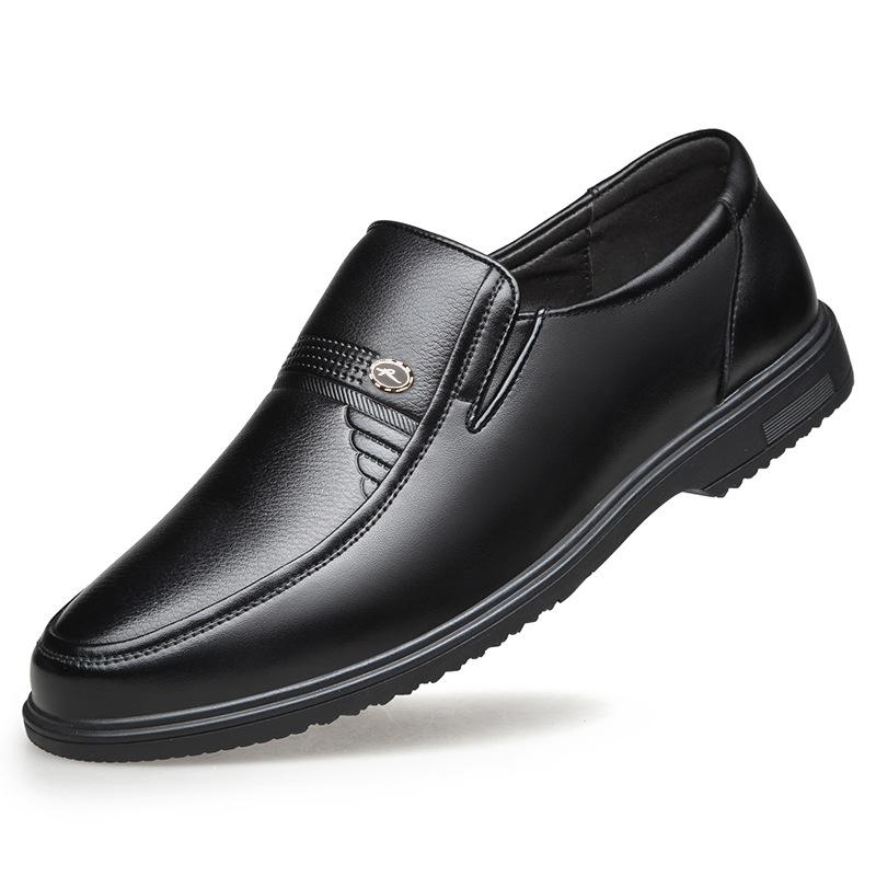 

Large size middle-aged and elderly leather shoes low-top foot-fitting casual shoes cowhide elderly soft surface leather soft sole light autumn 37 чёрный