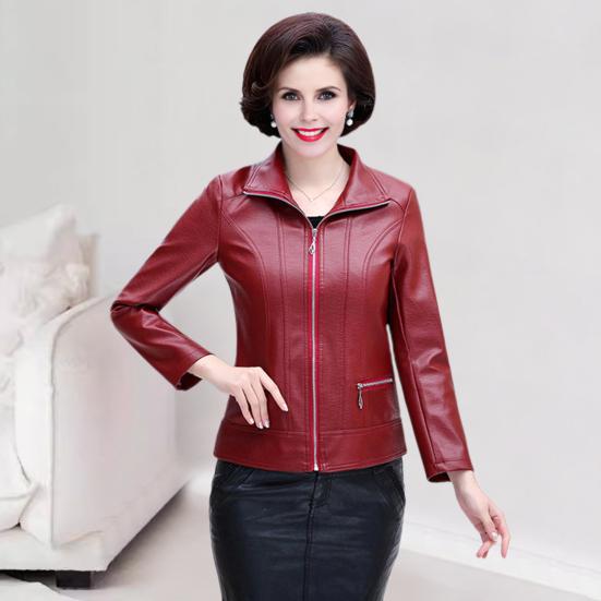 

Куртка для женщин среднего возраста из искусственной кожи с гладкой поверхностью, отложным воротником, застежкой-молнией, карманами на молнии, длинными рукавами, ретро-пальто для мотоциклистов, верхняя одежда больших размеров для путешествий