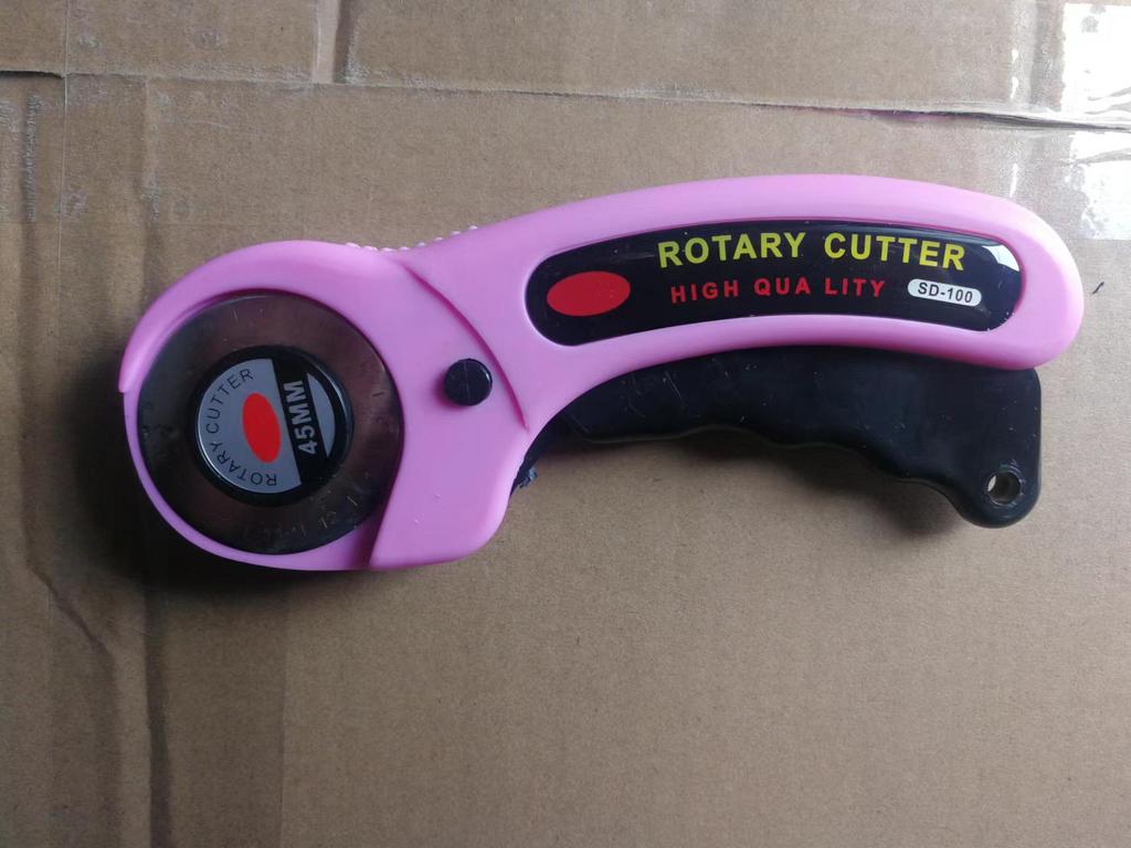 45mm Rotary Fabric and Leather Cutting Knife with Handle