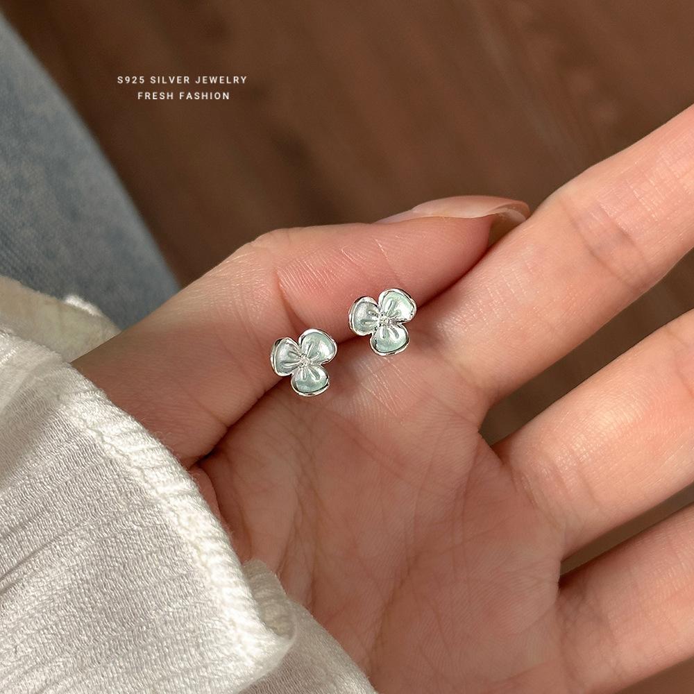 S925 Sterling Silver Clover Stud Earrings, Dainty Fresh Fashion Floral Jewelry for Women