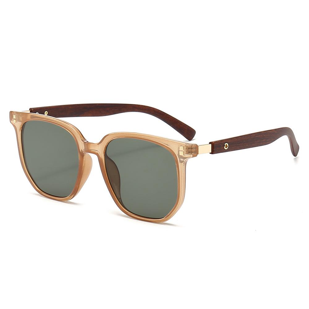 Tea-colored sunglasses for women, retro-style with faux wood grain frames, suitable for round faces, TR material, sun protection