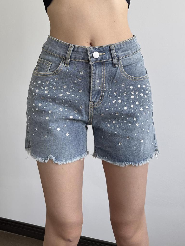 Trendy European-American Rhinestone Denim Shorts: Fashion-Forward, Versatile Streetwear