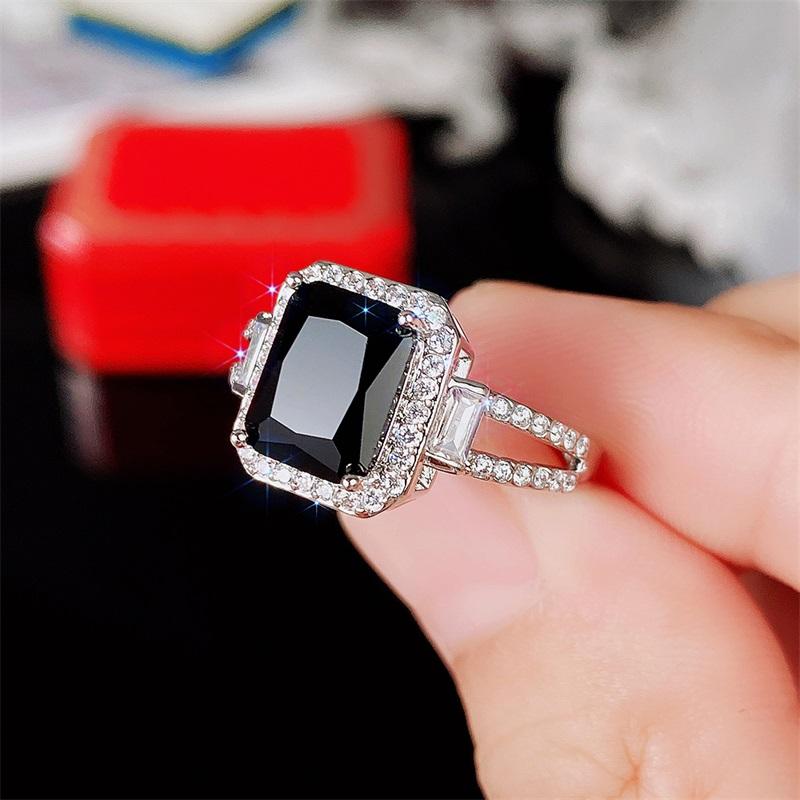 Obrączki ślubne dla kobiet/mężczyzn z czarną cyrkonią Modny design Akcesoria na imprezę Oświadczenie Prezent Fajna dziewczyna Modna biżuteria