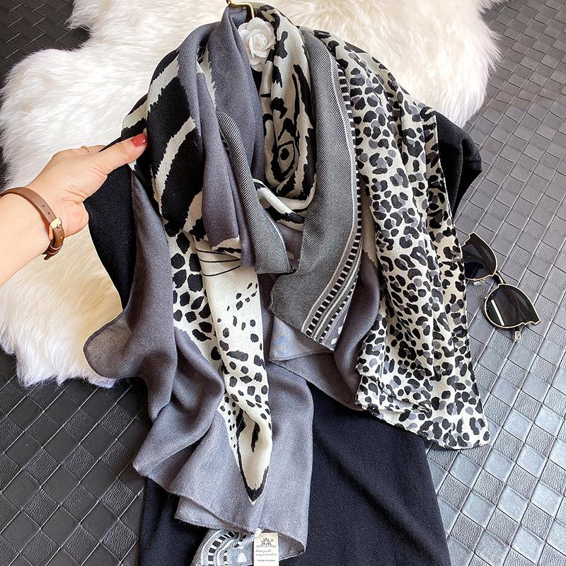 Écharpe Pashmina Femme – Blanc – Mélange 70% Laine Et 30% Soie – Neuf Avec étiquette