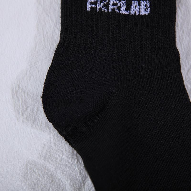 CHRLEISURE 4 Pairs/Set Long Barrel Socks Men's Black And White Socks Trend Cartoon Long Tube Comfortable Breathable Couple Socks