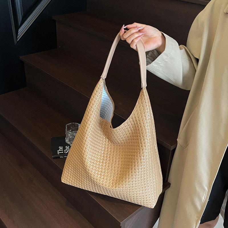 Niche retro high-end underarm commuter bag women's bag 2025 new woven tote bag fashion shoulder bag