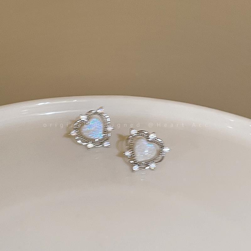 Bright Stars, Opal Love Stud Earrings Women'S Light Luxury Exquisite Temperament Versatile Fashion Ear Jewelry