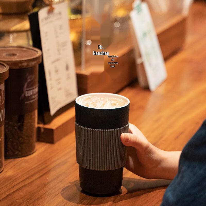 Mr. Nanshan Ceramic Anti-scald Mug with Lid and Straw