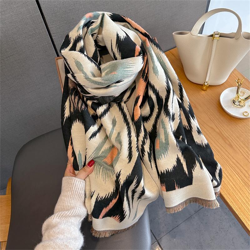 Autumn and Winter Travel Warm Cashmere Shawl Scarf Fashion Women Luxury Print Pashmina Blanket Wraps Female Poncho Bufanda
