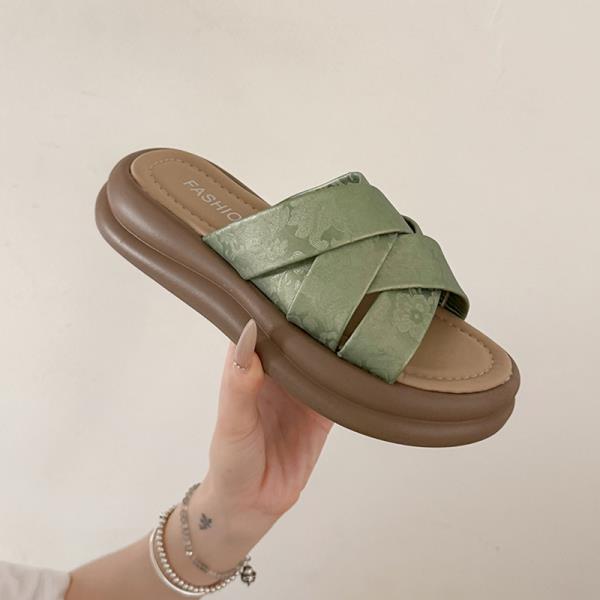 Fashion Shoes Woman's Slippers Slides Platform 2025 Flat Scandals Shoes Ladies' Slippers Slipers Women Platform 2025 Flat Scandals