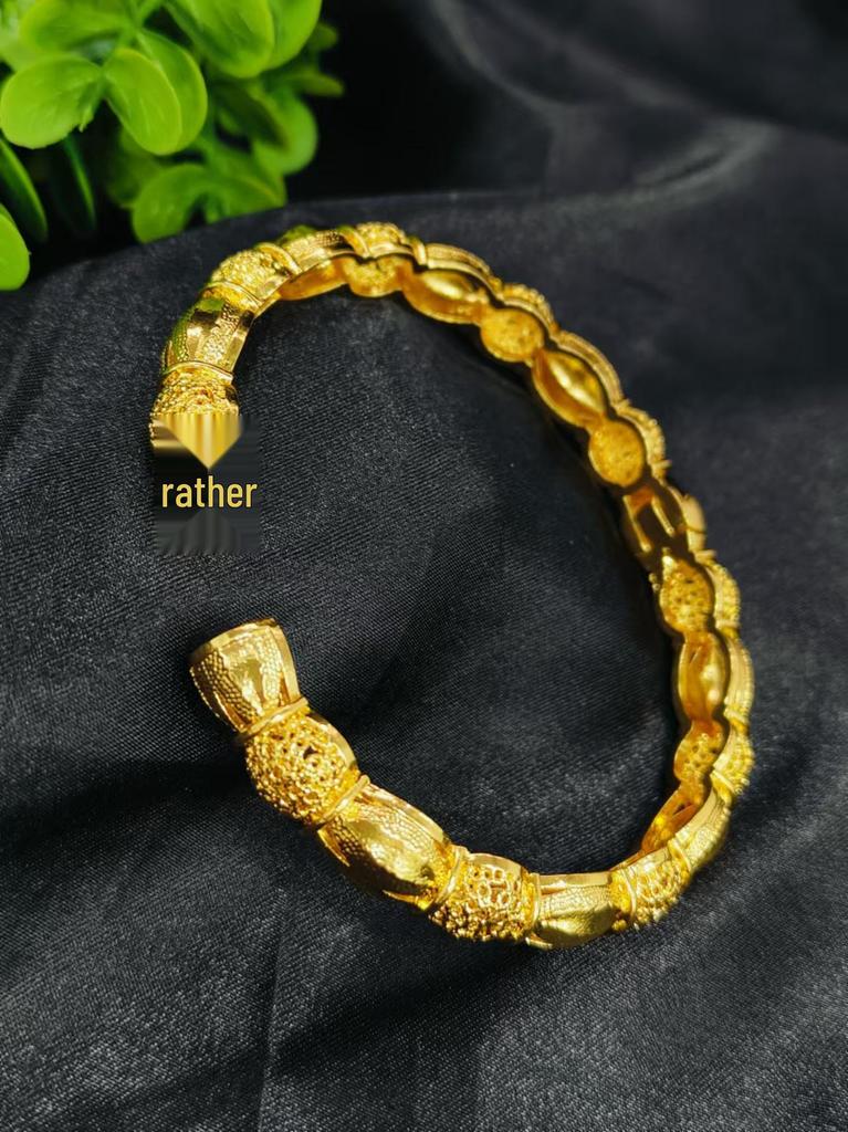 Dubai Dam Armband i Mellanösternstil Guld för Bröllop