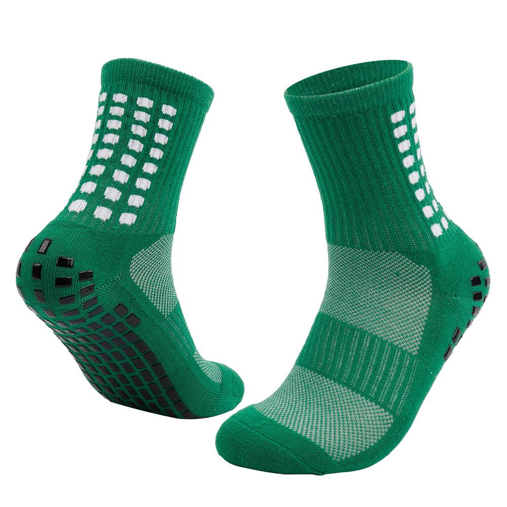 

Men s Non-Slip Mid-Calf Dot Football Training Socks with Thick Terry Bottom Men s One Size (39-45) зелёный