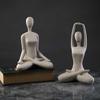 Scultura Zen Yoga, Statuetta Meditazione in Resina con Texture di Arenaria, Decorazione Astratta Posa Yoga per Soggiorno e Libreria, Regalo Accessori per la Casa