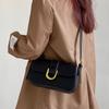 Premium Shoulder Messenger Bag Women'S Versatile Retro Burgundy Horseshoe Buckle Handheld Underarm Bag Women