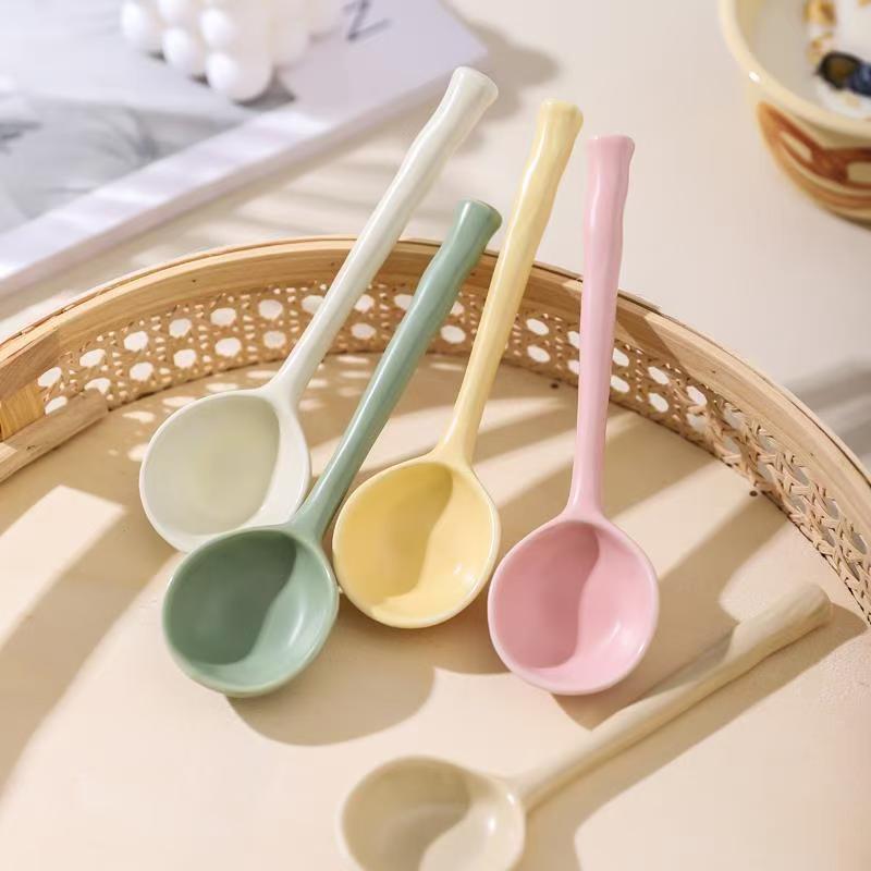 

Japanese Style Ceramic Soup Spoon for Adult and Kids Kitchen Tableware Cute Cartoon Long Handle Spoon Teaspoon Cooking Utensil