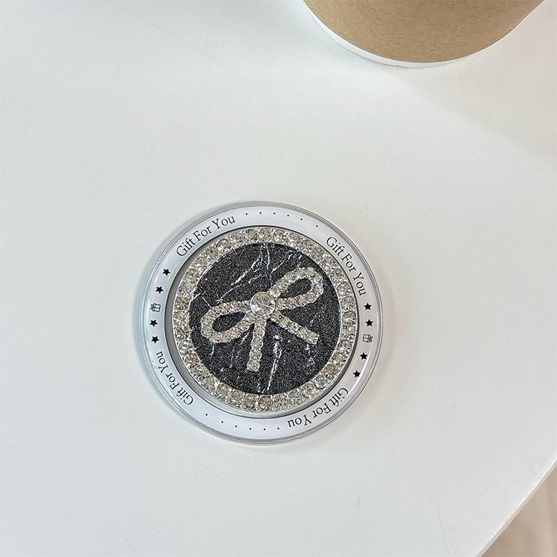 

Diamond Bow Circular Luxury Phone Airbag Holder With Magnetic Suction Stretchable Lazy Desktop Grip