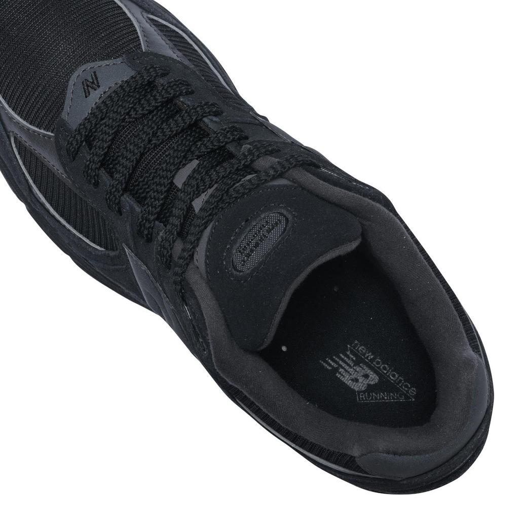 U2002RBL FEKETE Triple Black Japán cipő Számozott [New Balance] - (Fekete, méret, Felnőtt, ár, 26.5 cm)