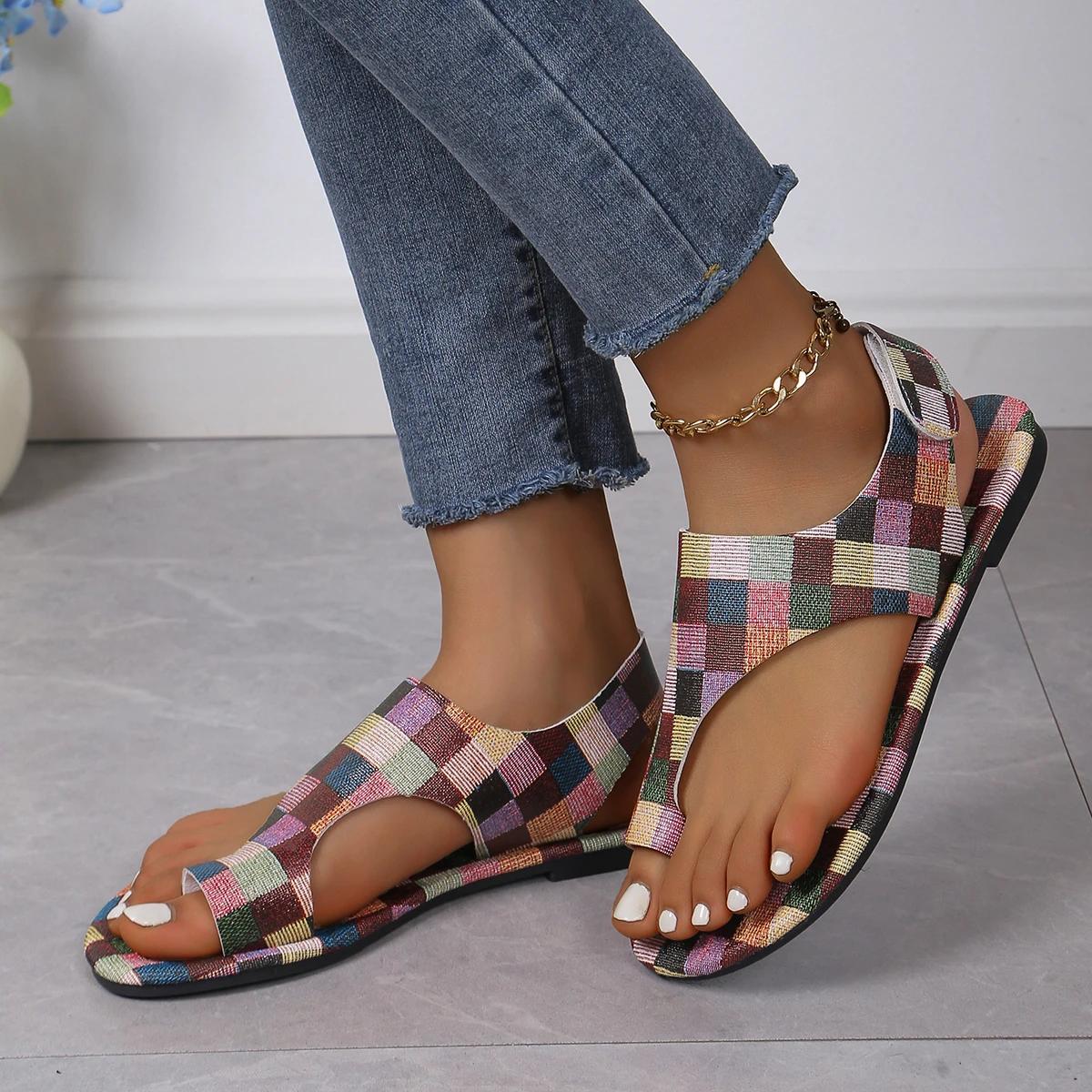 

Женские сандалии на плоской подошве 2024 года, новые летние модные сексуальные пляжные сандалии Set Foot, универсальные повседневные тапочки, женские сандалии больших размеров 43 красный