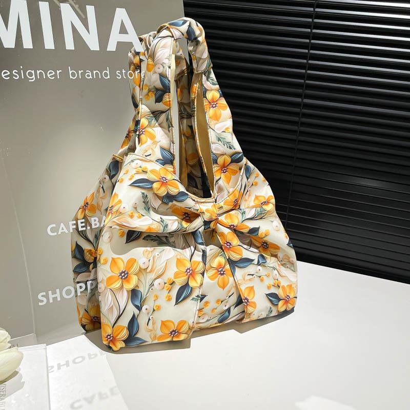 Sweet Bow Flowers Women's Shoulder Bag Casual Large Capacity Girls Underarm Bags Pleated Design Travel Ladies Tote Handbags