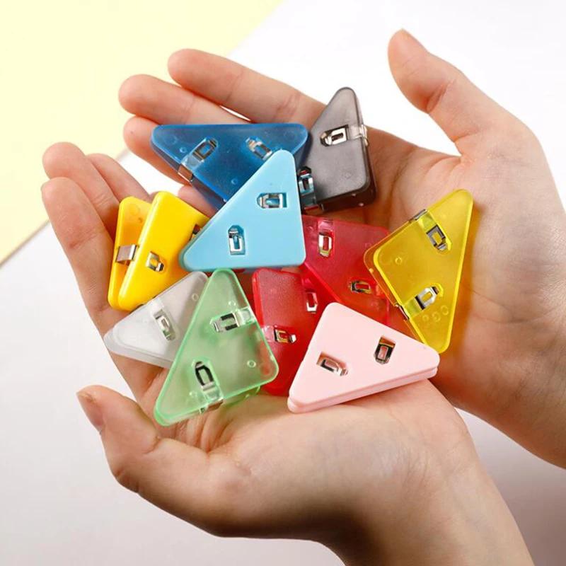 Kawaii 5/10 Stück Dreieckige Eckklammern Aktenklammern Datei-Index Foto-Klammer Seitenhalter Koreanische Schreibwaren Büro-Schreibtisch-Organizer