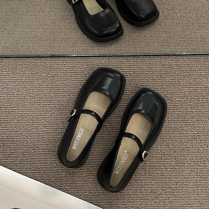 

Новые туфли Мэри Джейн с квадратным носком на мягкой подошве, маленькие кожаные туфли, женская обувь, новые лоферы в британском стиле с юбкой, с мелким вырезом, модные 40