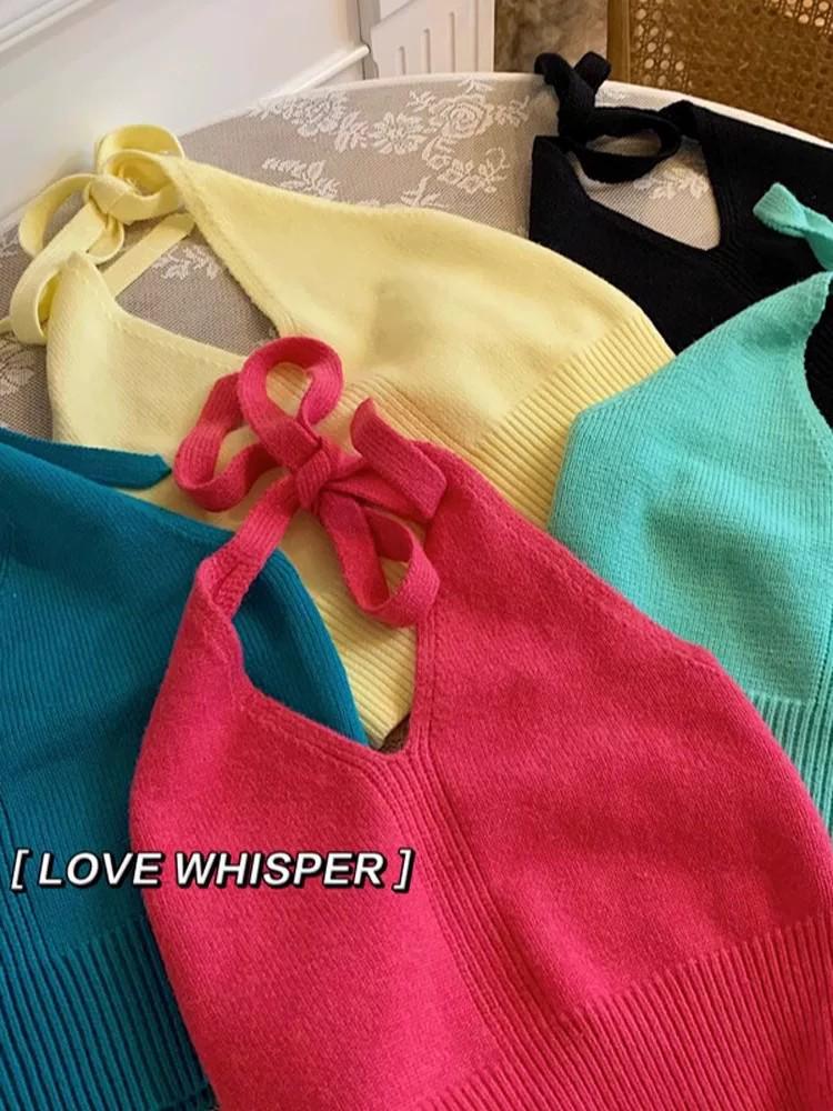 Retro Hong Kong Style Halterneck Camisole: Women's Summer Dopamine Look – Sleeveless, Backless Hot Girl Top