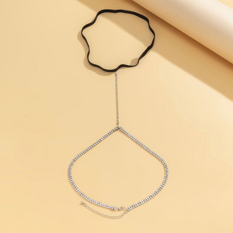 

Diamond Claw Chain Elastic Band Sexy Female European and American Entry Lux Sexy Temperament Travel Street Shooting Leg Ornament Best Selling Silver