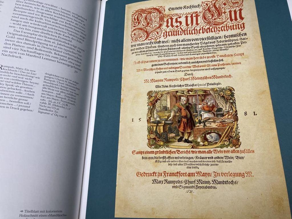 [USED] Rare Berlin State Library Collection: Many illuminated manuscripts and other materials. Foreign books.