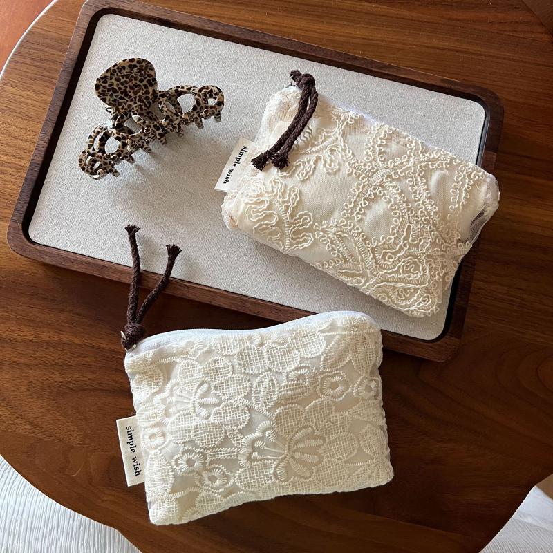 Retro Lace Embroidered Cosmetic Organizer Bag Mini Women'S Makeup Bag Portable Coin Purse Wallet Cosmetics Lipstick Storage Bag