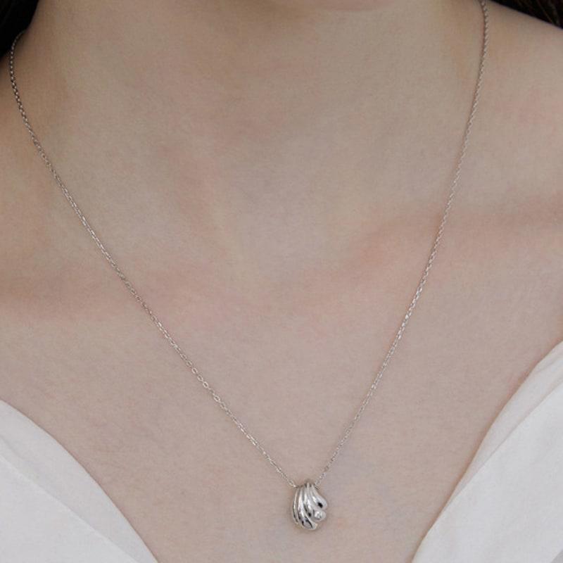 By Hyeres [925 Silver] Echo Shell Star Stone Necklace (Silver) BH7N59771W9500