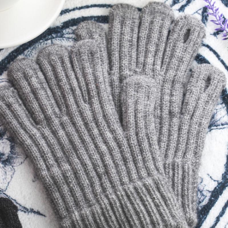 Daiso Ribbed Finger Hole Gloves Grey