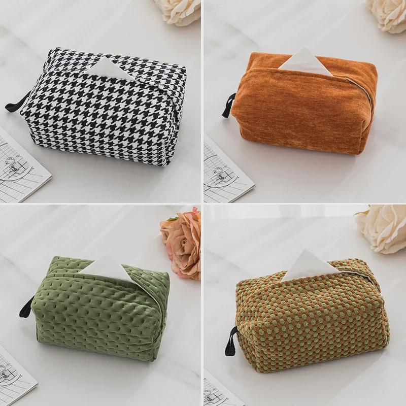 

Contemporary Luxury Tissue Box Cover for Home and Restaurant 18*10*8 cm