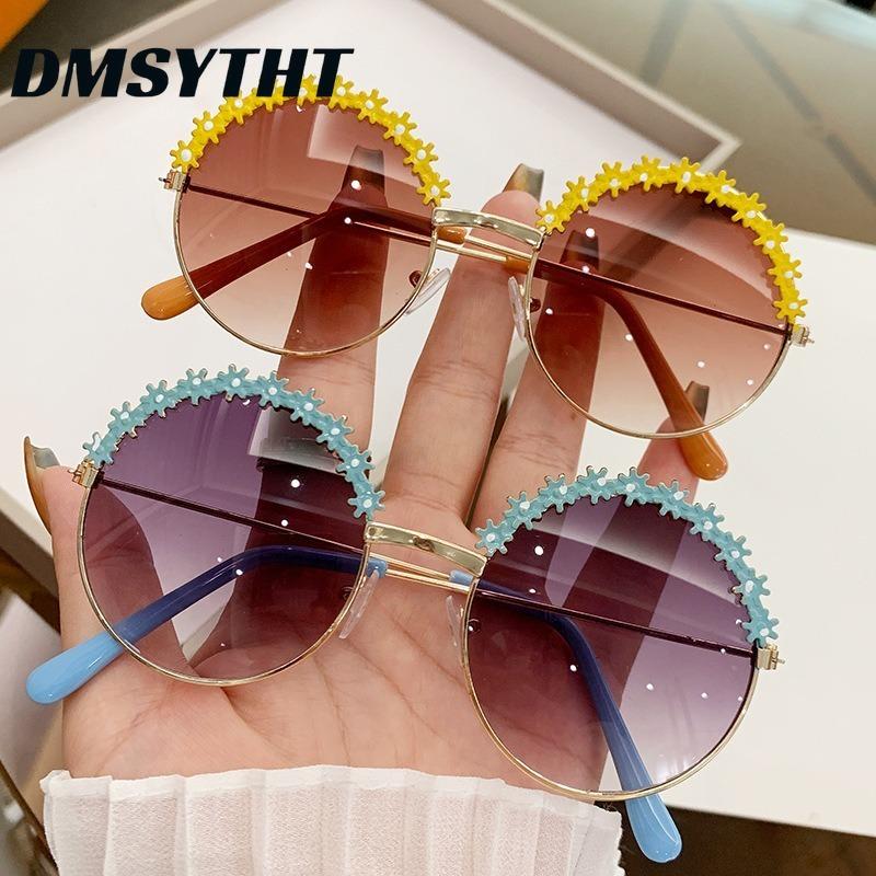 Non-polarized Fashion Round Flower Sunshade Metal Frame Sunglasses Men Women Retro Half Frame Cute Beach Eyeglasses
