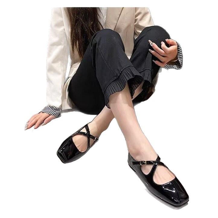 Retro cross-strap flats spring new patent leather red square head shallow mouth Mary Jane shoes