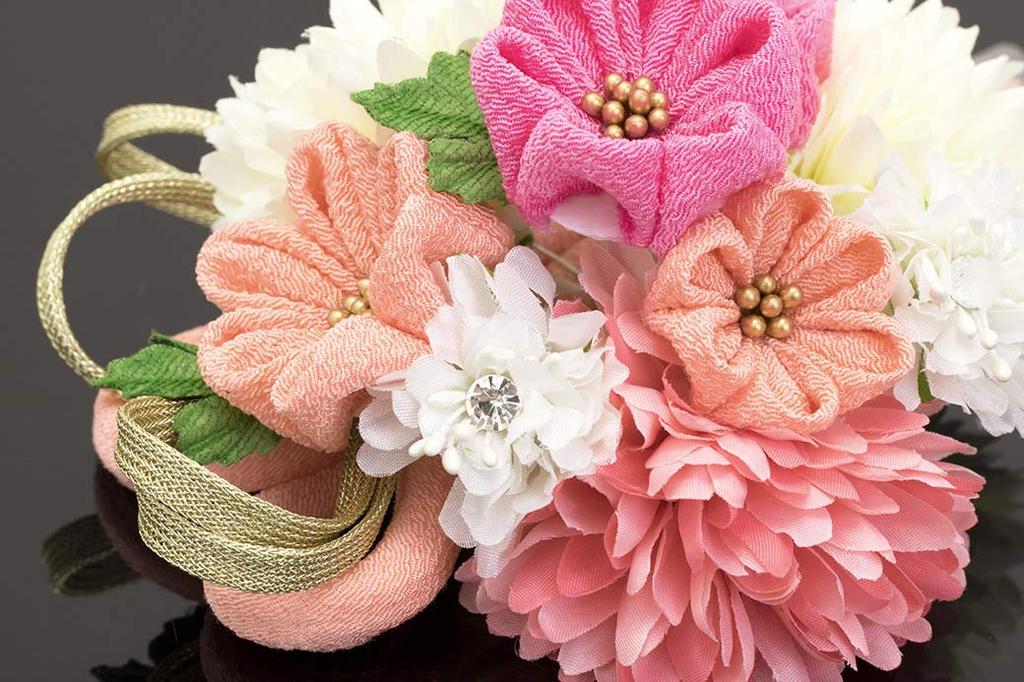 [SOUBIEN] (Soubien) Haarschmuck-Set für die Volljährigkeitszeremonie und den Abschluss: 2-teiliges Set Tsumami-zaiku (traditionelle japanische Stoffblume