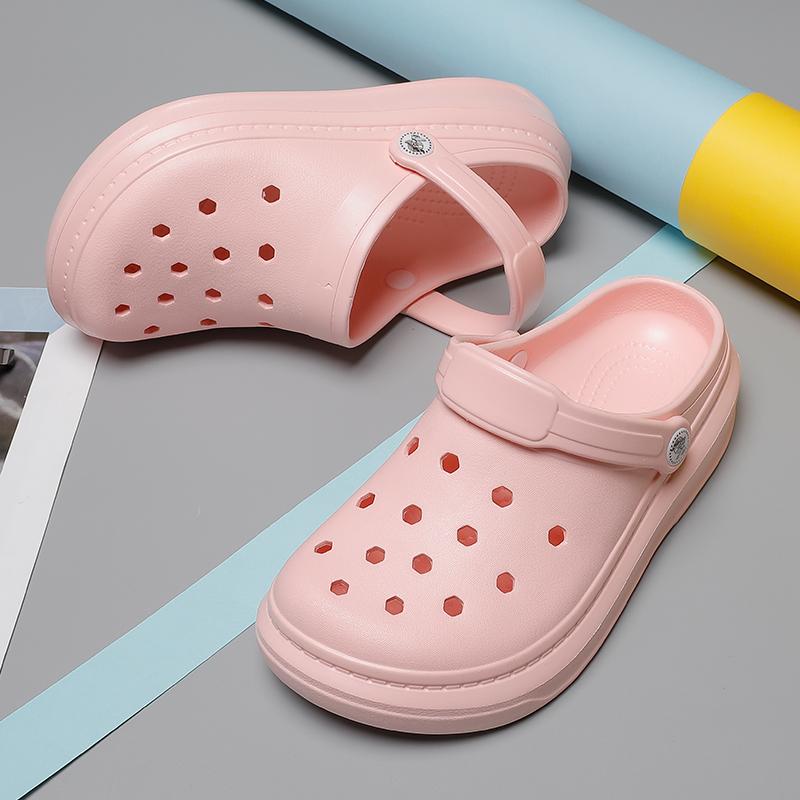Sandali estivi da uomo Pantofole da spiaggia Scarpe da uomo unisex Aqua traspirante Pantofole da giardino scavate in schiuma Scarpe da acqua per esterni