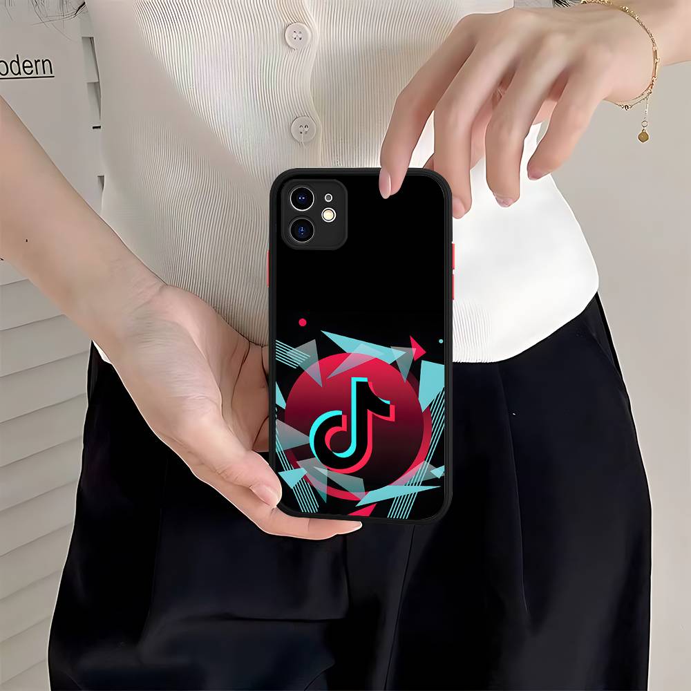 T-TikTok-K Phone Case For IPhone 16 15 14 13 12 11 Pro Max Plus X XS MAX Black Matte Phone Fundas